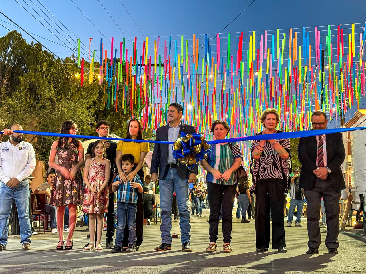 Arranca Pepe Andujo Feria de la Santa Cruz de Rosales 2025