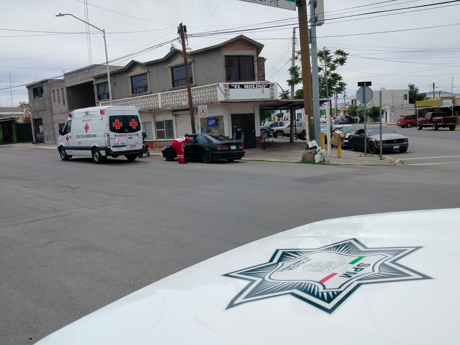 UNA MUJER LESIONADA TRAS CHOQUE EN EL SECTOR PONIENTE