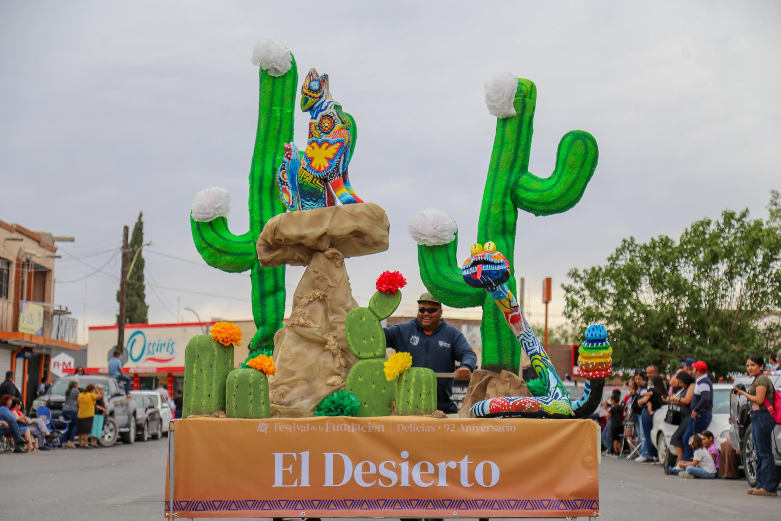 Celebra Delicias su 92 aniversario con magno desfile y gran participación ciudadana