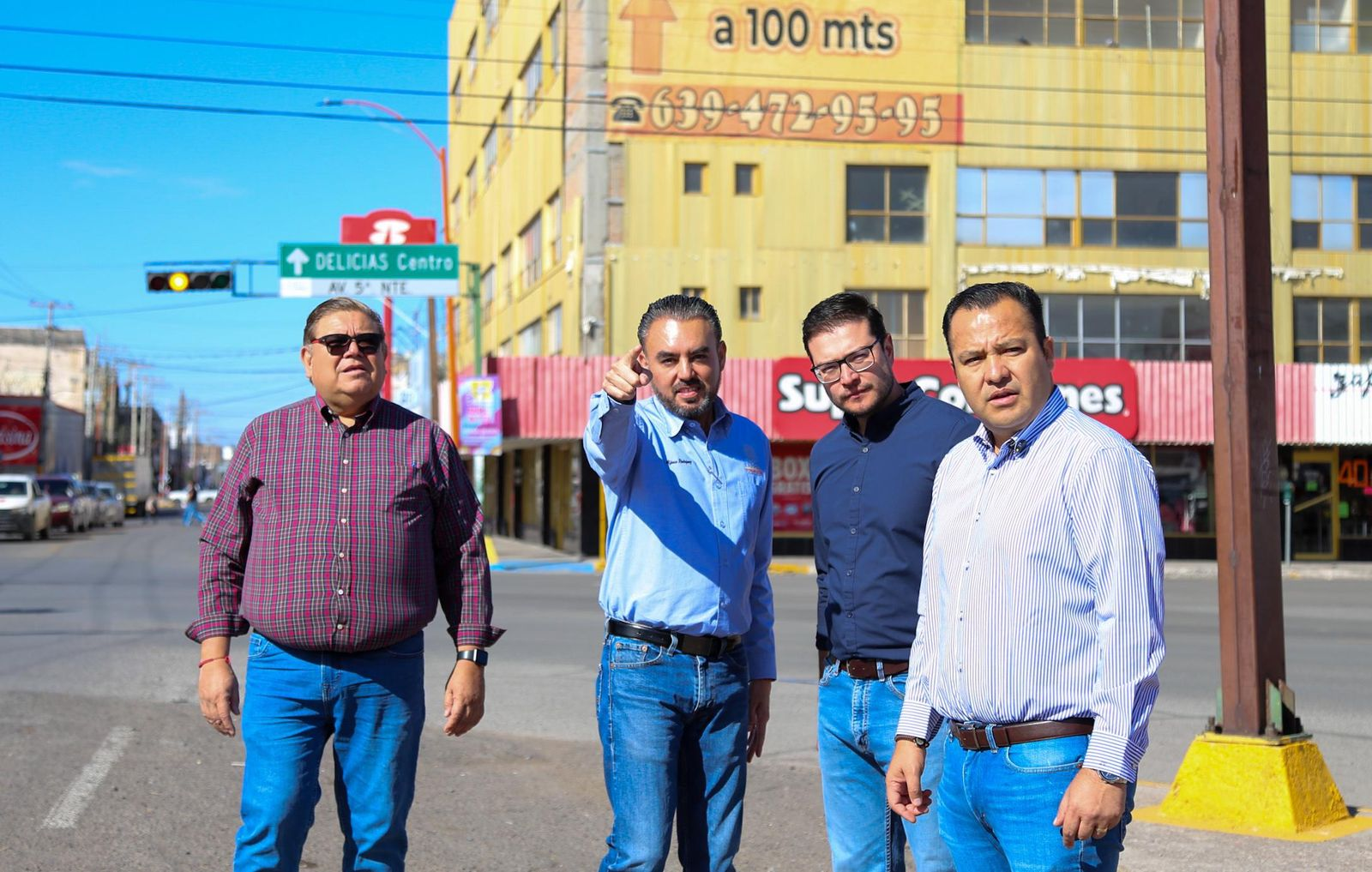 Anuncia Jesús Valenciano inicio de pavimentación en la calle Segunda Norte