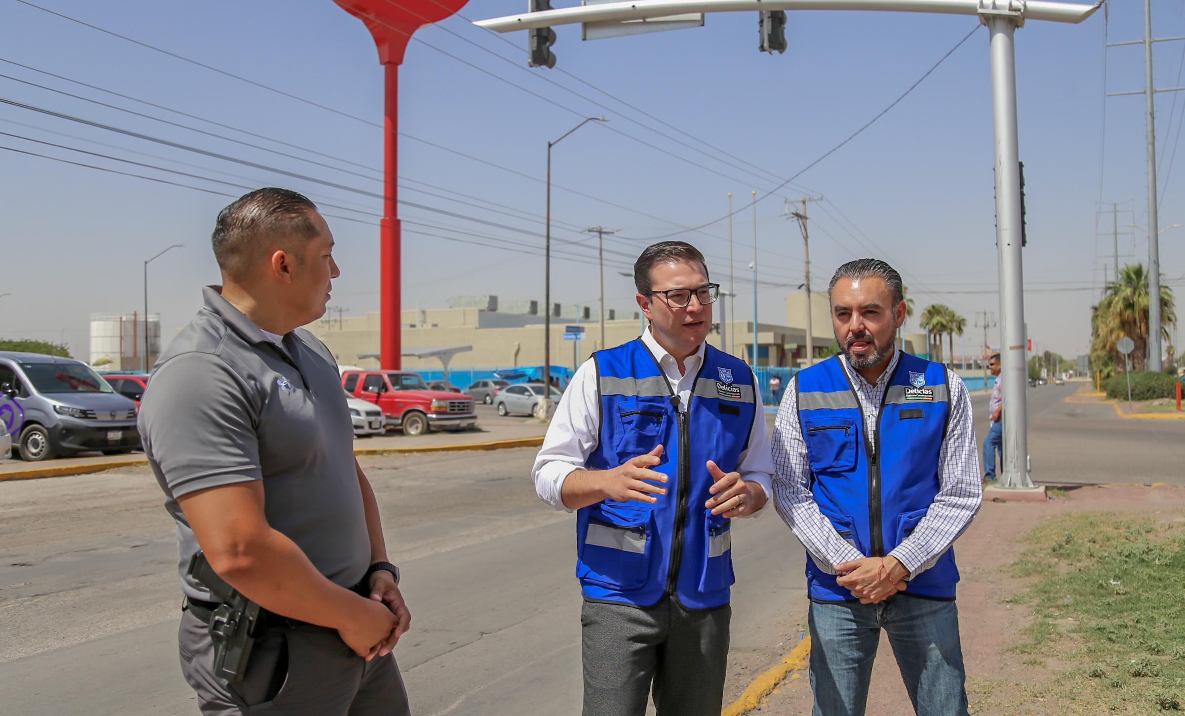 Anuncian pavimentación en avenida Fernando Baeza; cerrarán carril por cinco días