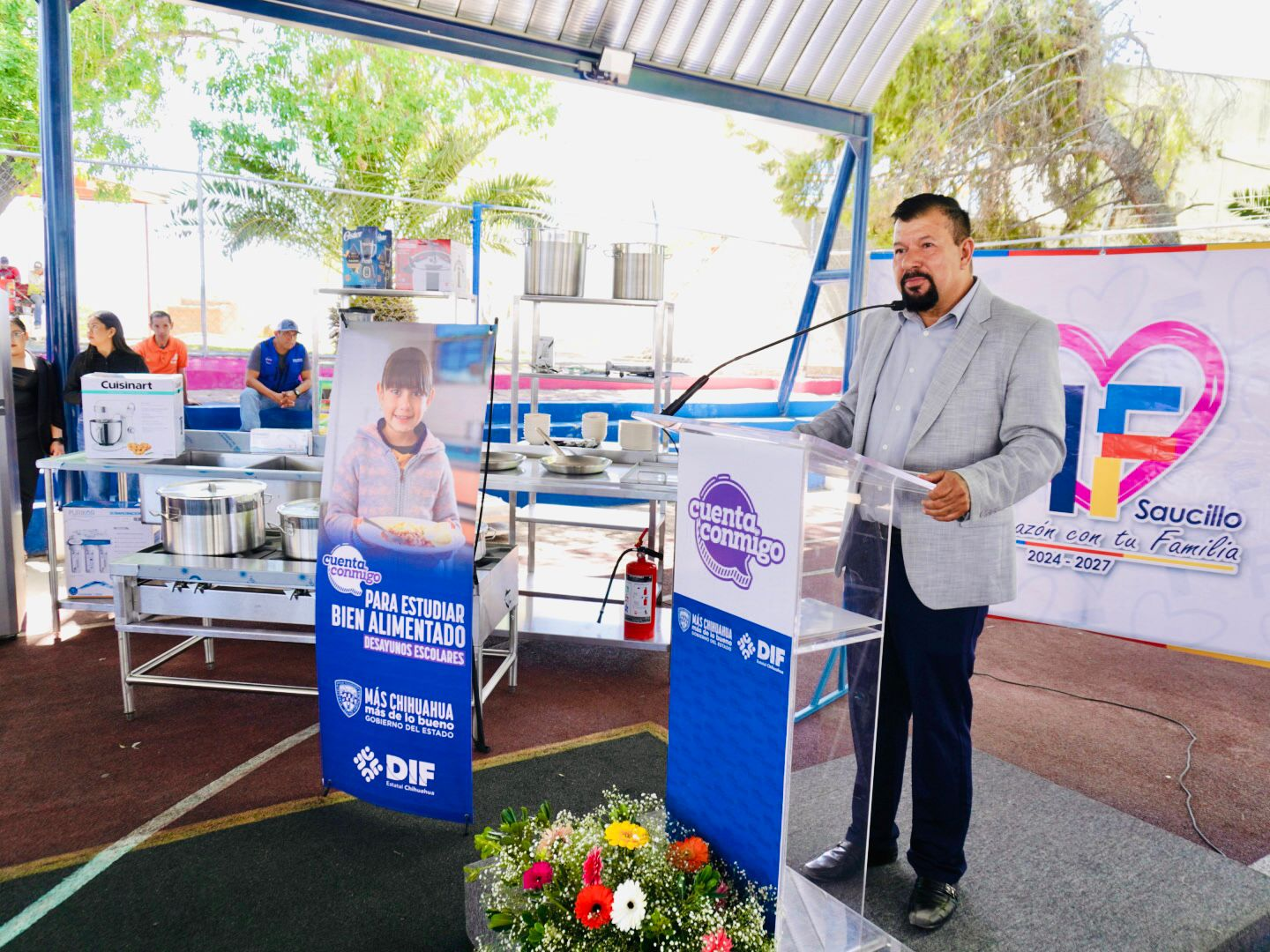 Encabeza Fito Gardea entrega de equipamiento para comedores escolares en Saucillo; DIF Estatal aliados clave para el desarrollo infantil