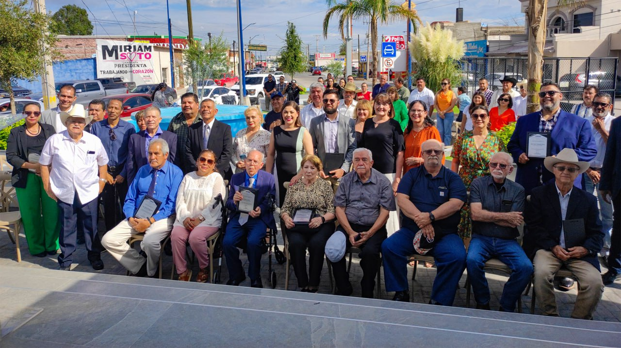 Devela Miriam Soto 9 nombres de meoquenses en la rotonda de personajes ilustres