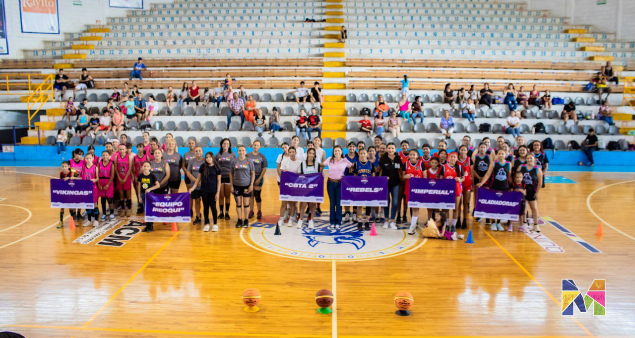Inaugura Miriam Soto Liga de Basquetbol Femenil 2025 «Bertha Alicia García González»