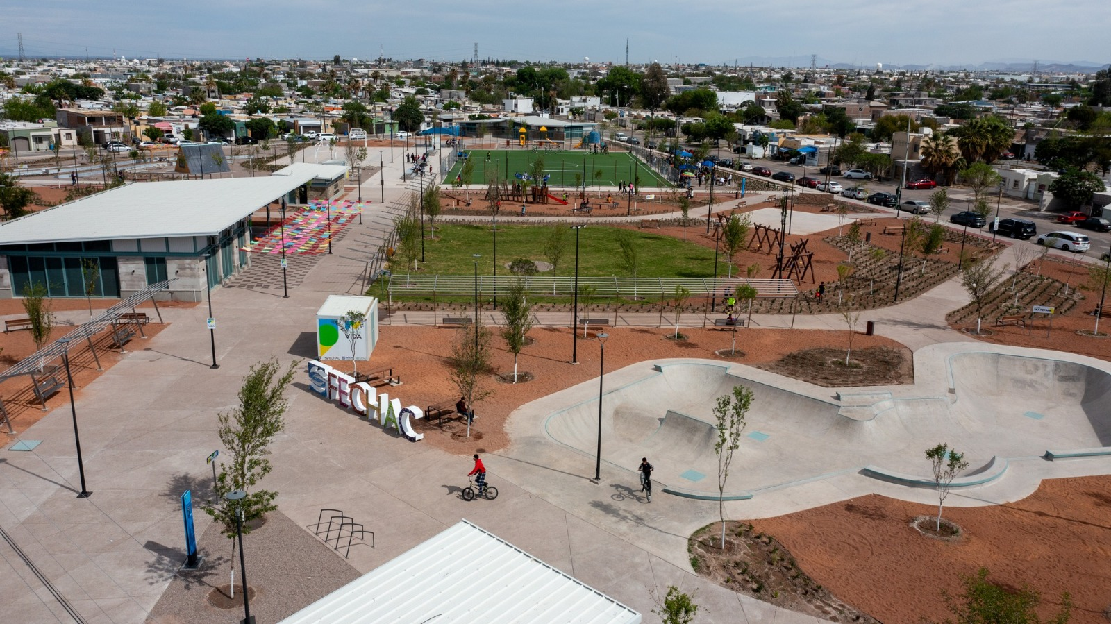 Parque Vida: donde las familias encuentran esperanza y futuro: Valenciano