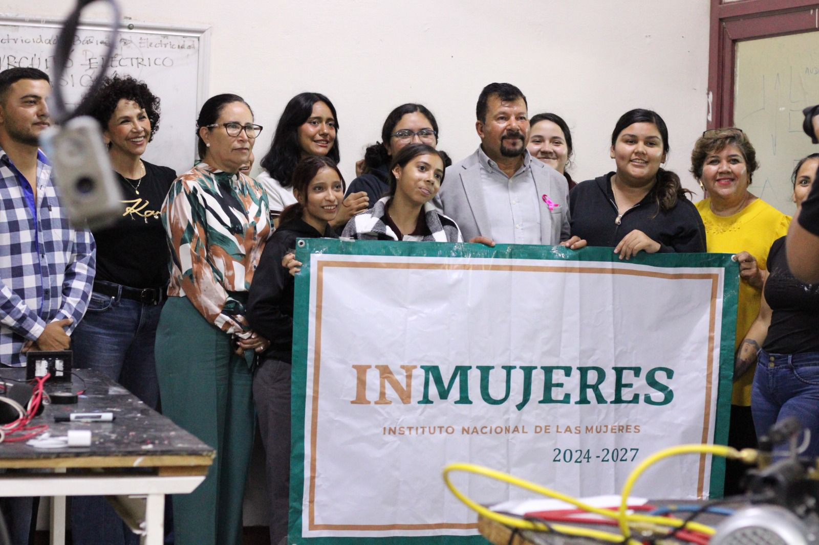 “Mujeres de Saucillo abren camino al empoderamiento con oficios no tradicionales”: Fito Gardea.