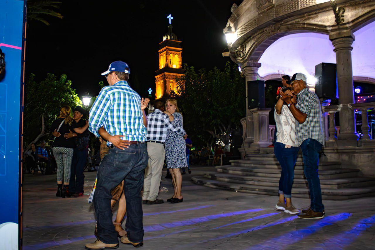 Invita Miriam Soto a «Domingo de Serenatas» en Meoqui