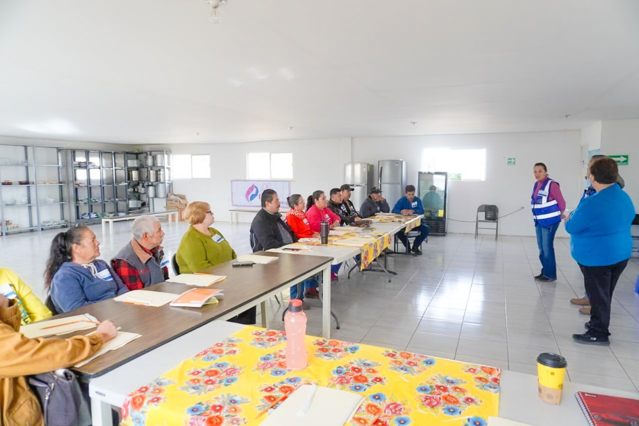 𝗙𝗼𝗿𝘁𝗮𝗹𝗲𝗰𝗲𝗻 𝗹𝗮 𝗲𝗰𝗼𝗻𝗼𝗺𝗶́𝗮 𝗹𝗼𝗰𝗮𝗹: 𝗦𝗮𝘂𝗰𝗶𝗹𝗹𝗼 𝗰𝗼𝗻𝗰𝗹𝘂𝘆𝗲 𝗰𝘂𝗿𝘀𝗼 𝗽𝗮𝗿𝗮 𝗽𝗲𝗾𝘂𝗲𝗻̃𝗼𝘀 𝗽𝗿𝗼𝗱𝘂𝗰𝘁𝗼𝗿𝗲𝘀 𝗱𝗲 𝗰𝗮𝗿𝗻𝗲 𝗱𝗲 𝗰𝗲𝗿𝗱𝗼