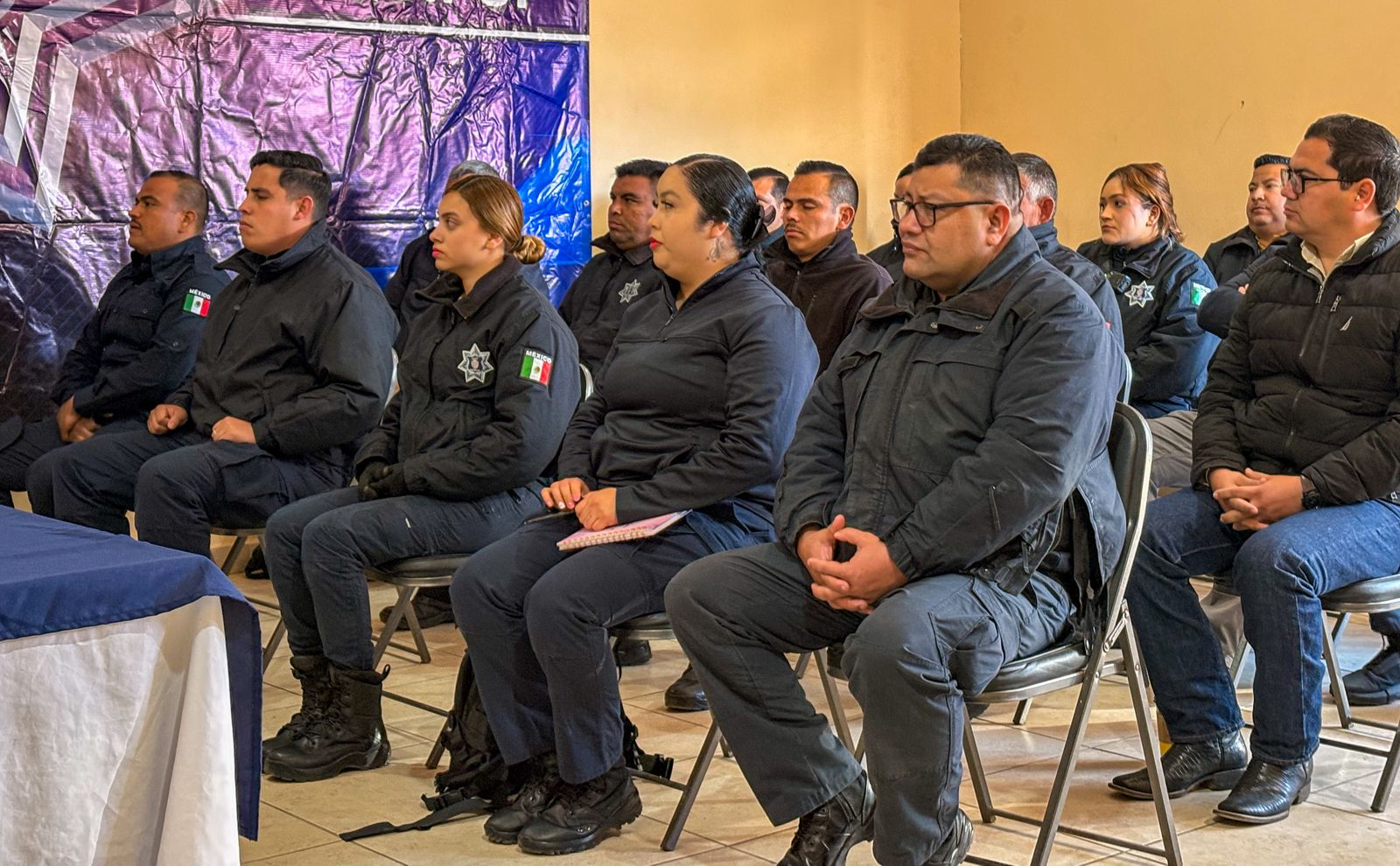 Refuerzan bases para ejercer la fuerza pública de manera firme y ordenada