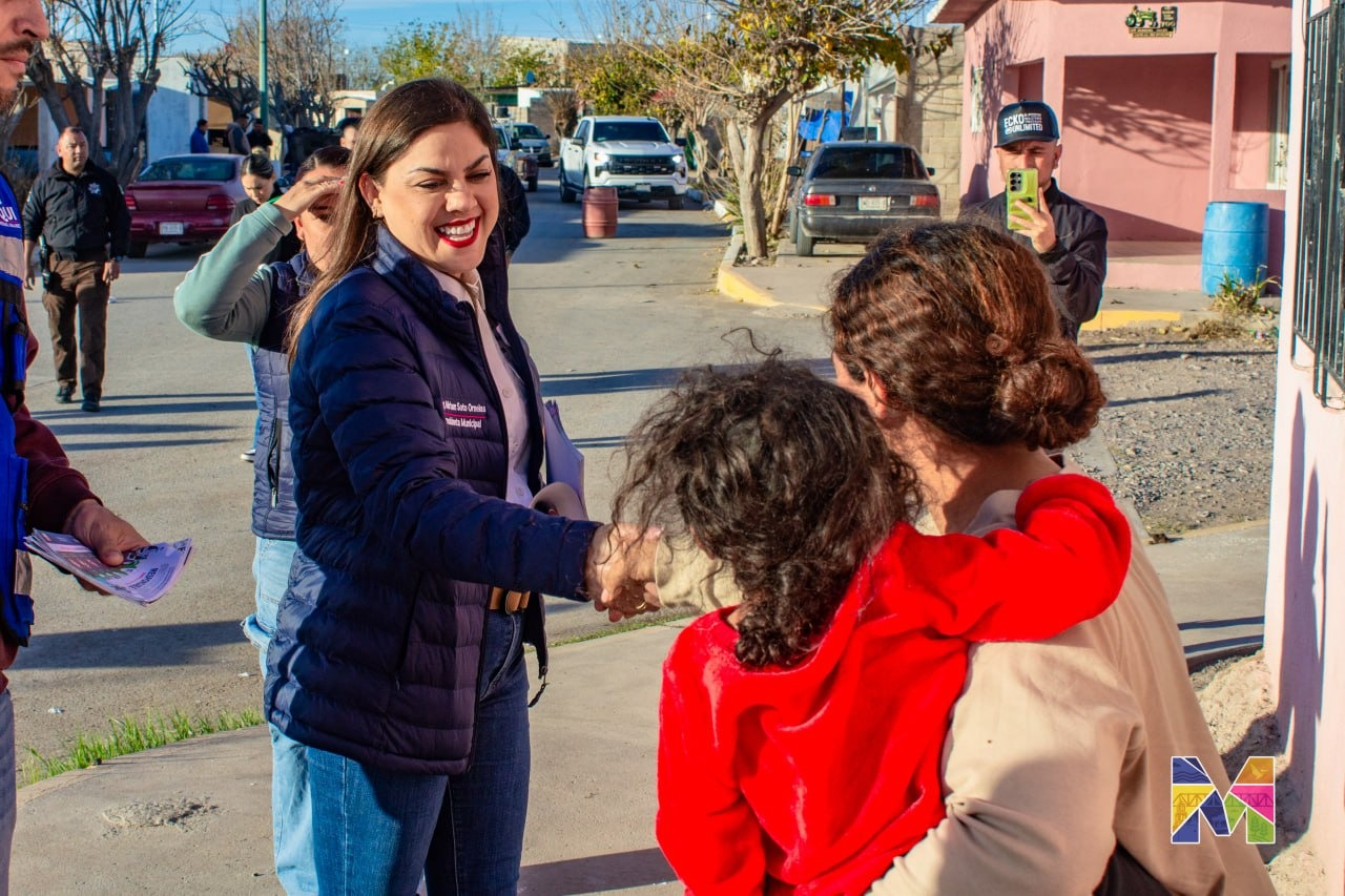 Lleva Miriam Soto atención directa a vecinos de Misión San Pablo