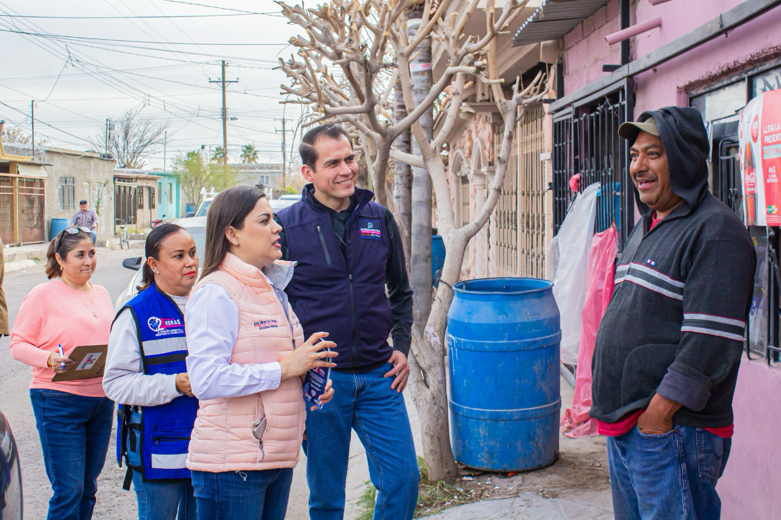 Lleva Miriam Soto atención directa hasta los hogares de las familias en la Col. Genaro Vázquez