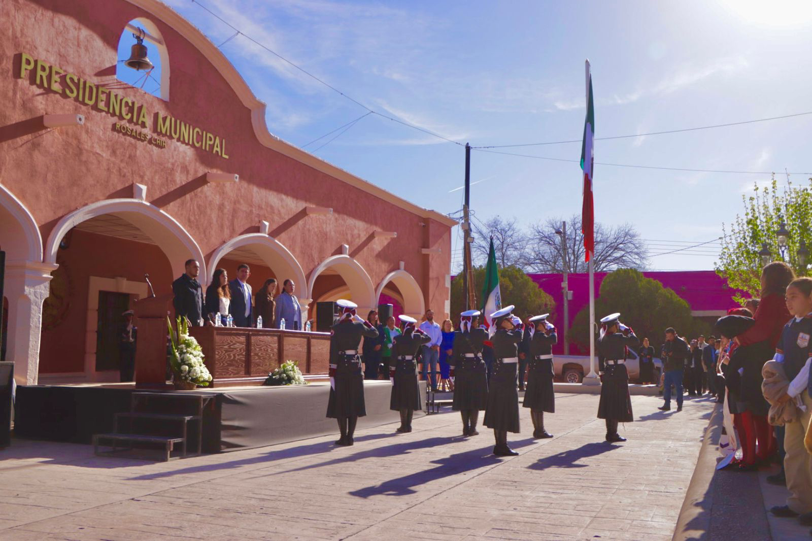 Juraron bandera 280 estudiantes de tercer grado