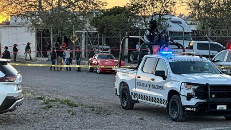 Lo ejecutan en lote de autos en Cuauhtémoc; aseguran Corvette clásico
